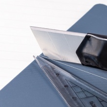 得力（deli）美工刀片 壁纸墙纸刀片 裁纸刀片 切割纸刀片18MM美工刀片 办公用品 学生文具 SK5/厚0.5m m-2011